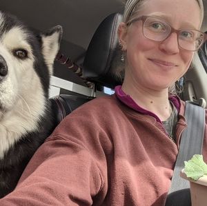 Meet your Posher, Iris